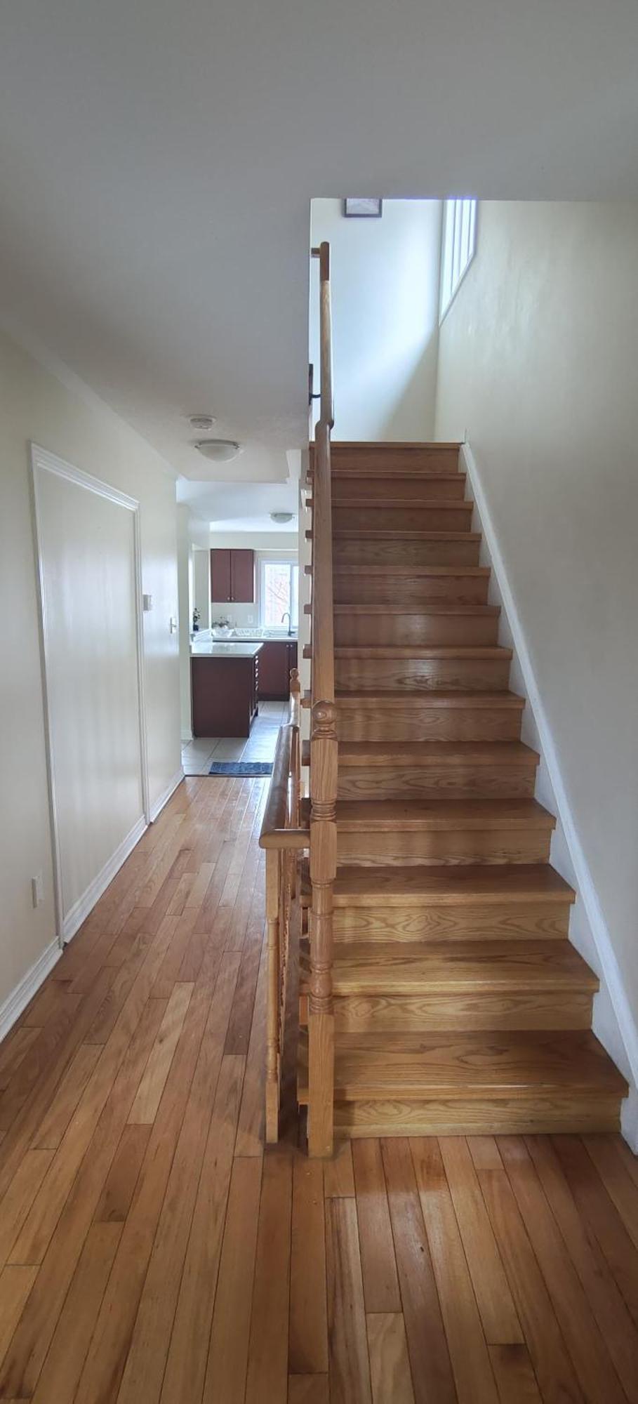 Homestay Cozy N Beautiful Near Transit, Restaurants- High Speed Internet, Free Parking